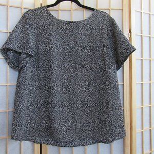 LC Lauren Conrad Short Sleeve Blouse Size Large